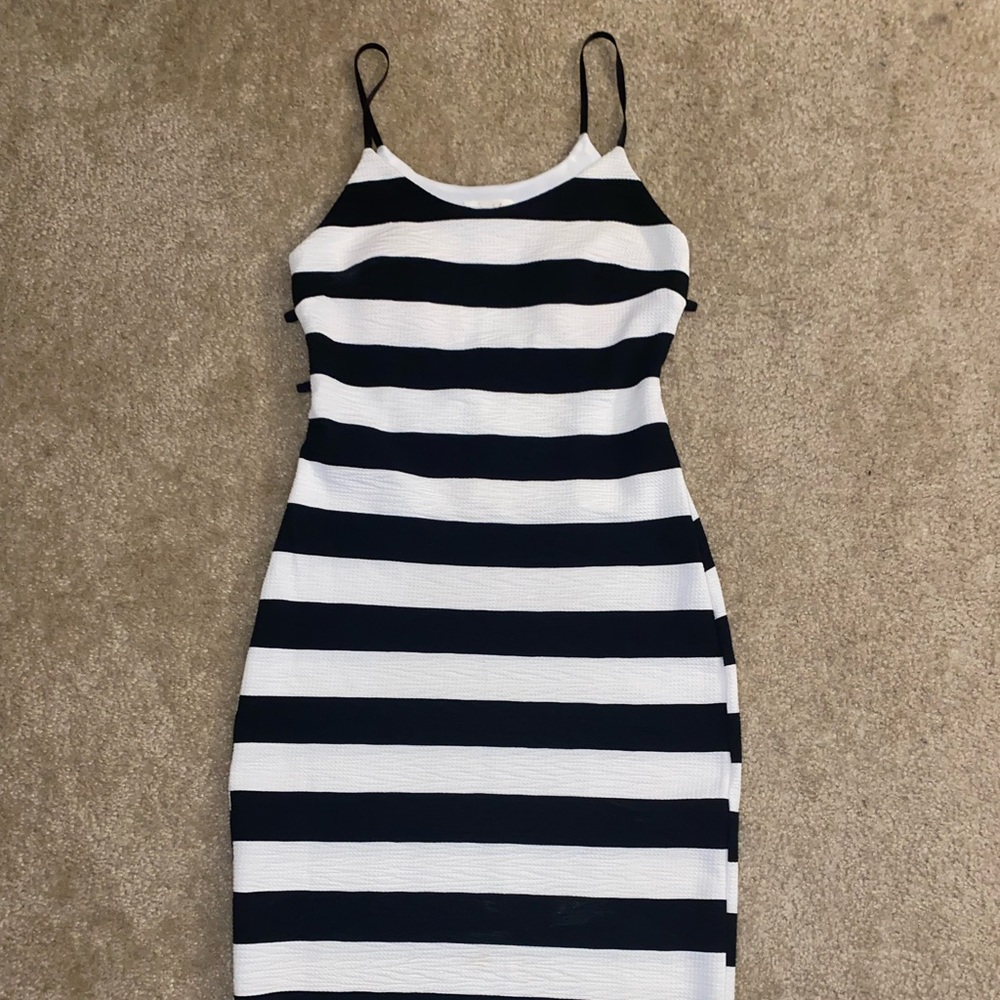 Striped fitted dress